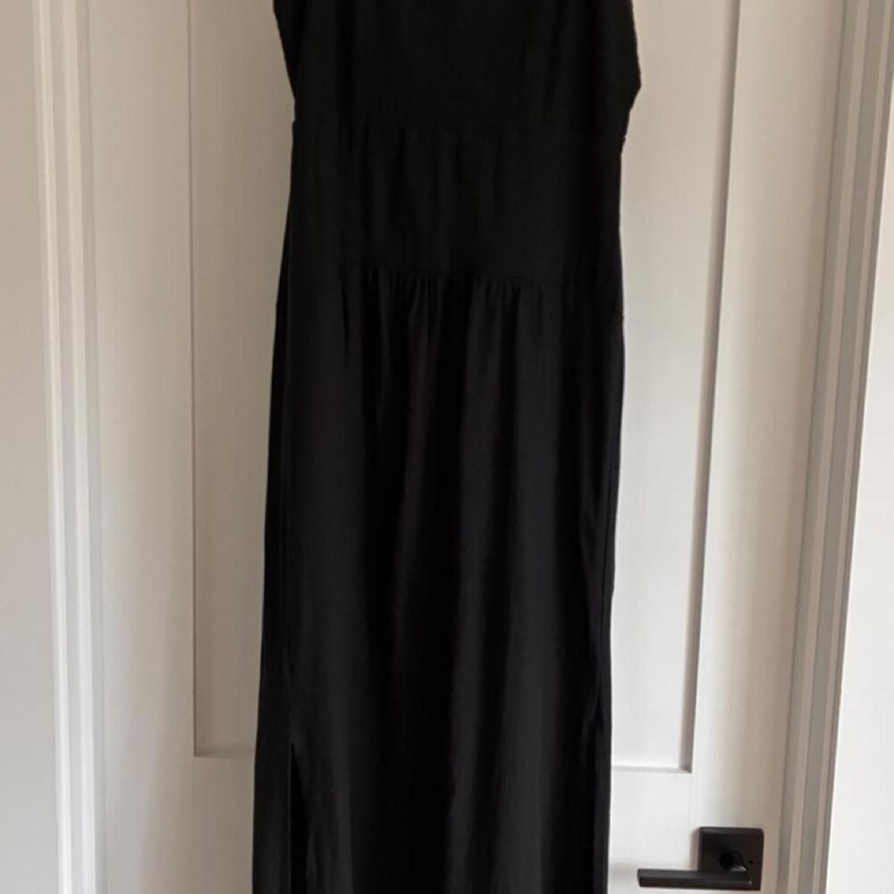 Lofty Style Women's Black Dress